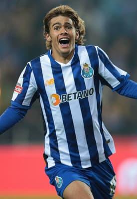 rodrigo-mora.jpg